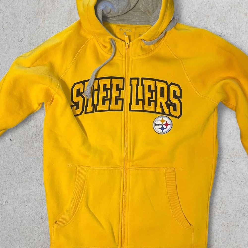 ANTIGUA PITTSBURGH STEELERS MENS GOLD VICTORY WORDMARK LONG SLEEVE FULL ZIP Hood